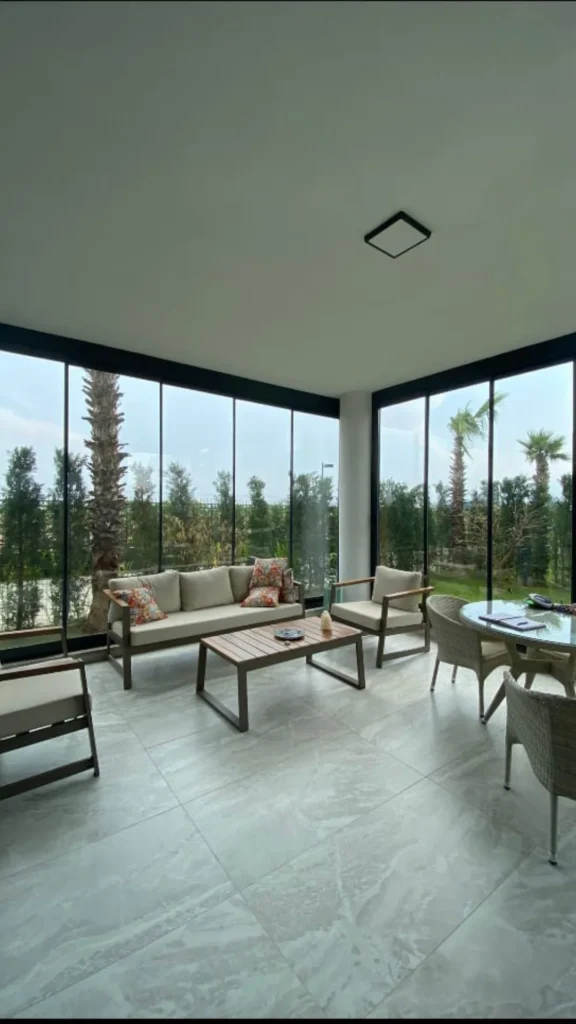 Zložljiva steklena stena po meri