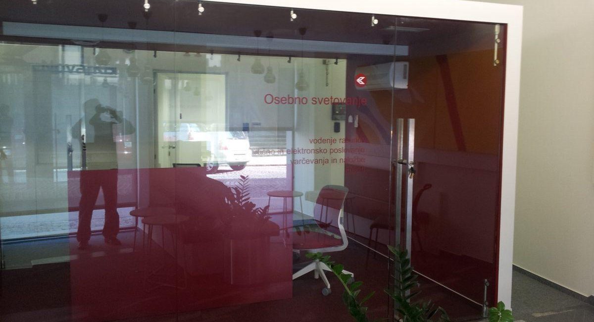 poslovalnica-banke-nova-kbm-novo-mesto